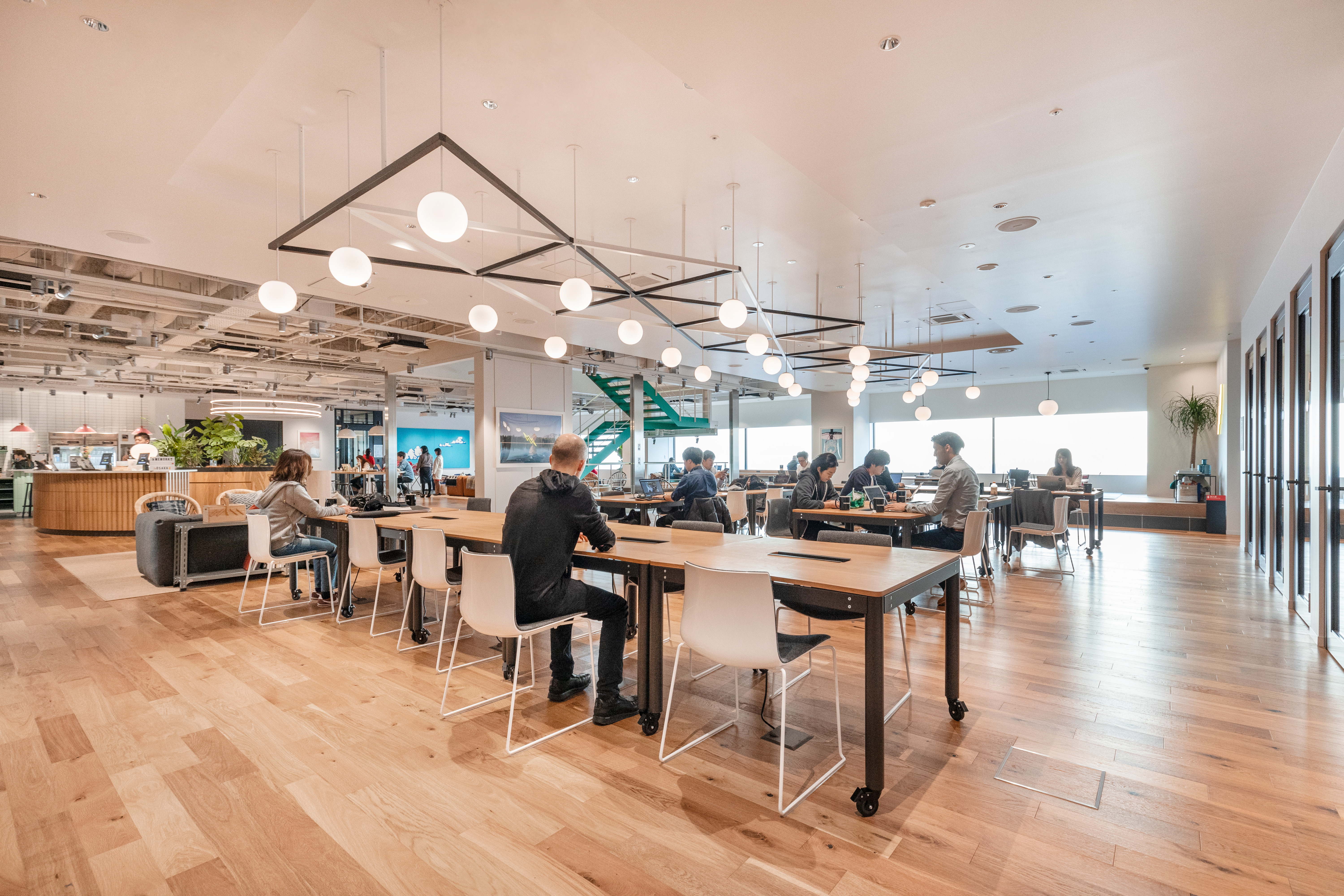 セミナーはソフトバンクが40億ドル出資した話題のシェアオフィスWeworkなんばスカイオで開催いたします