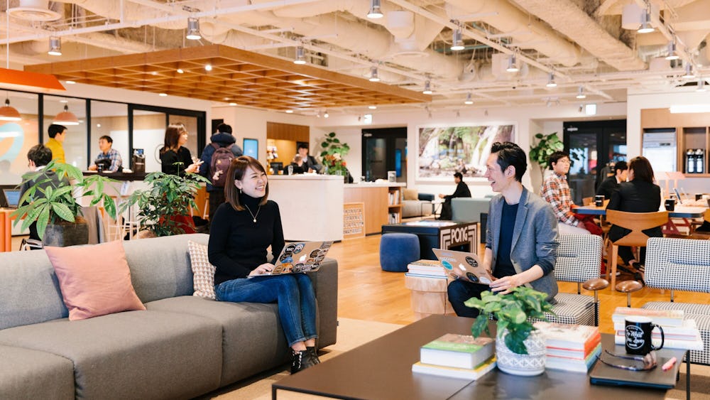東京スクエアガーデンのコミュニティ型ワークスペース Wework 東京スクエアガーデンのコミュニティ型ワークスペース Wework