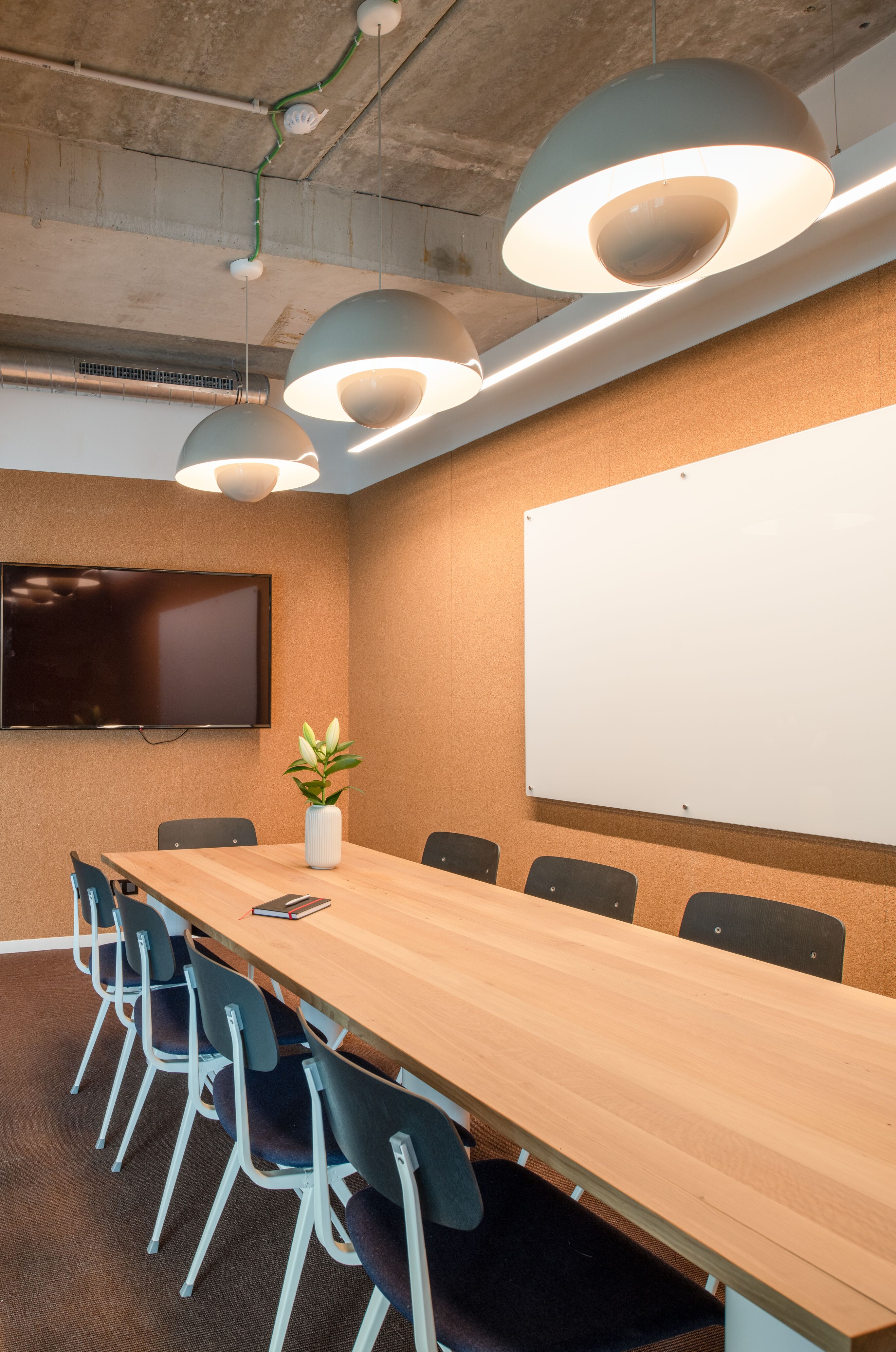 31 Rue Du Commerce Conference Room