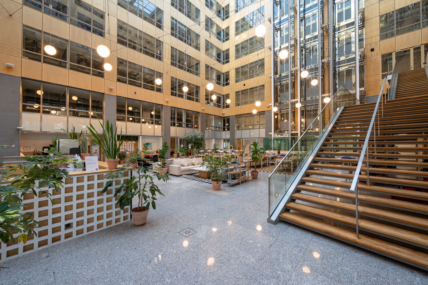 198 Avenue De France