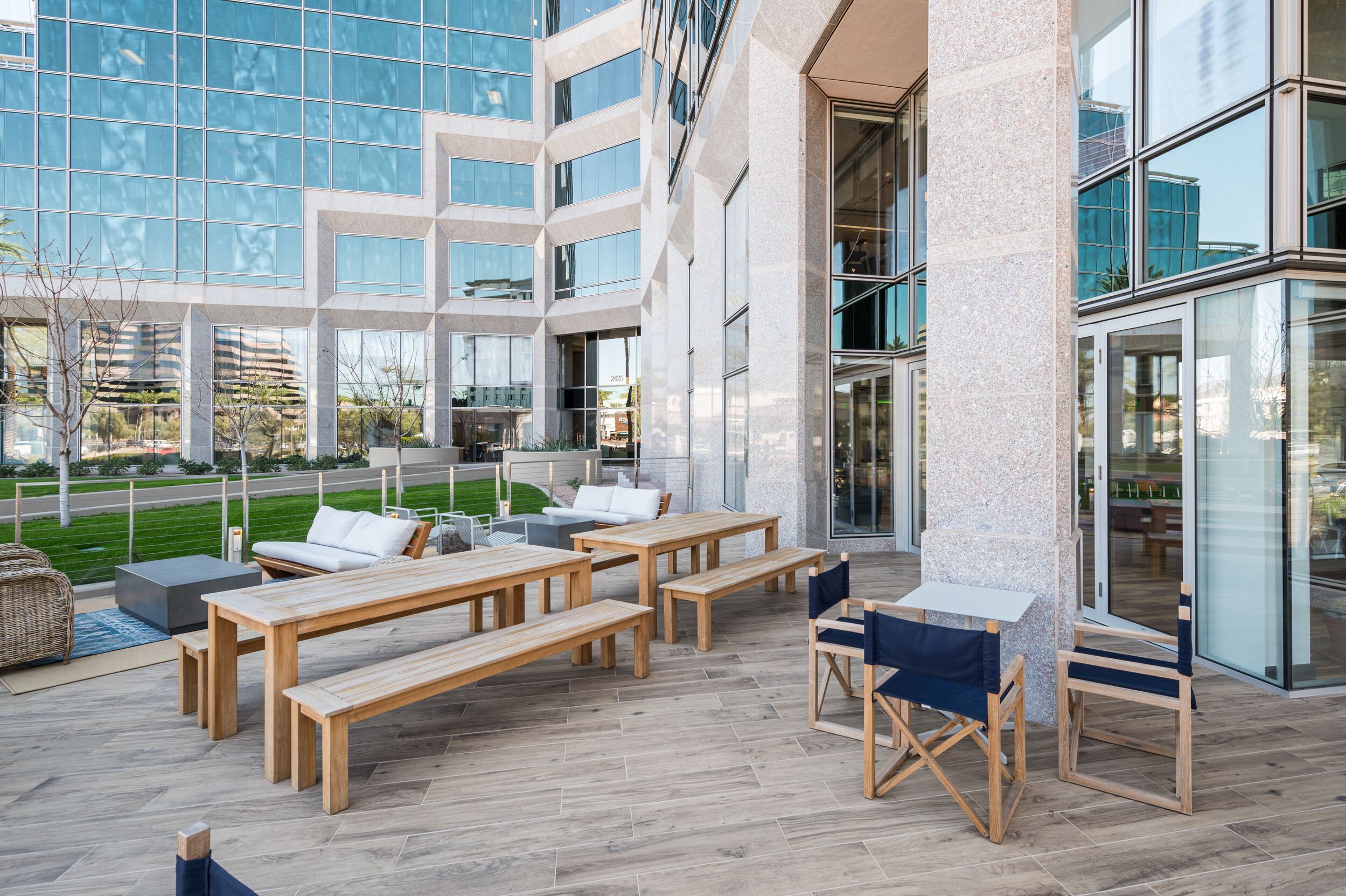 2425 E Camelback Rd Coworking