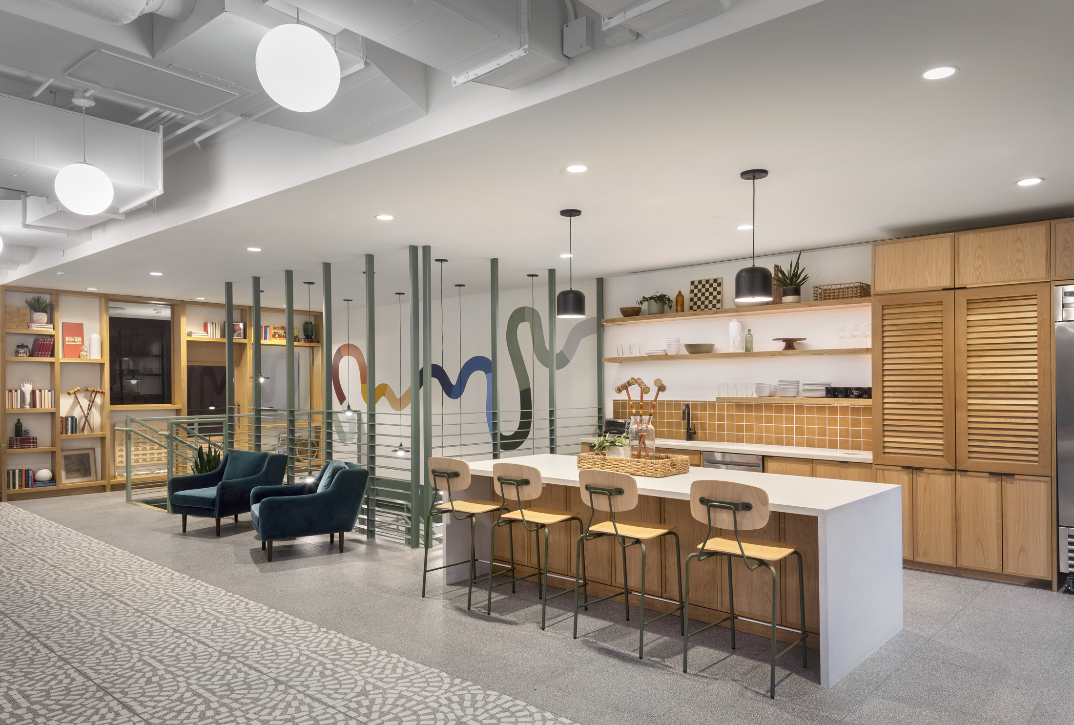 Common Desk - Westchase