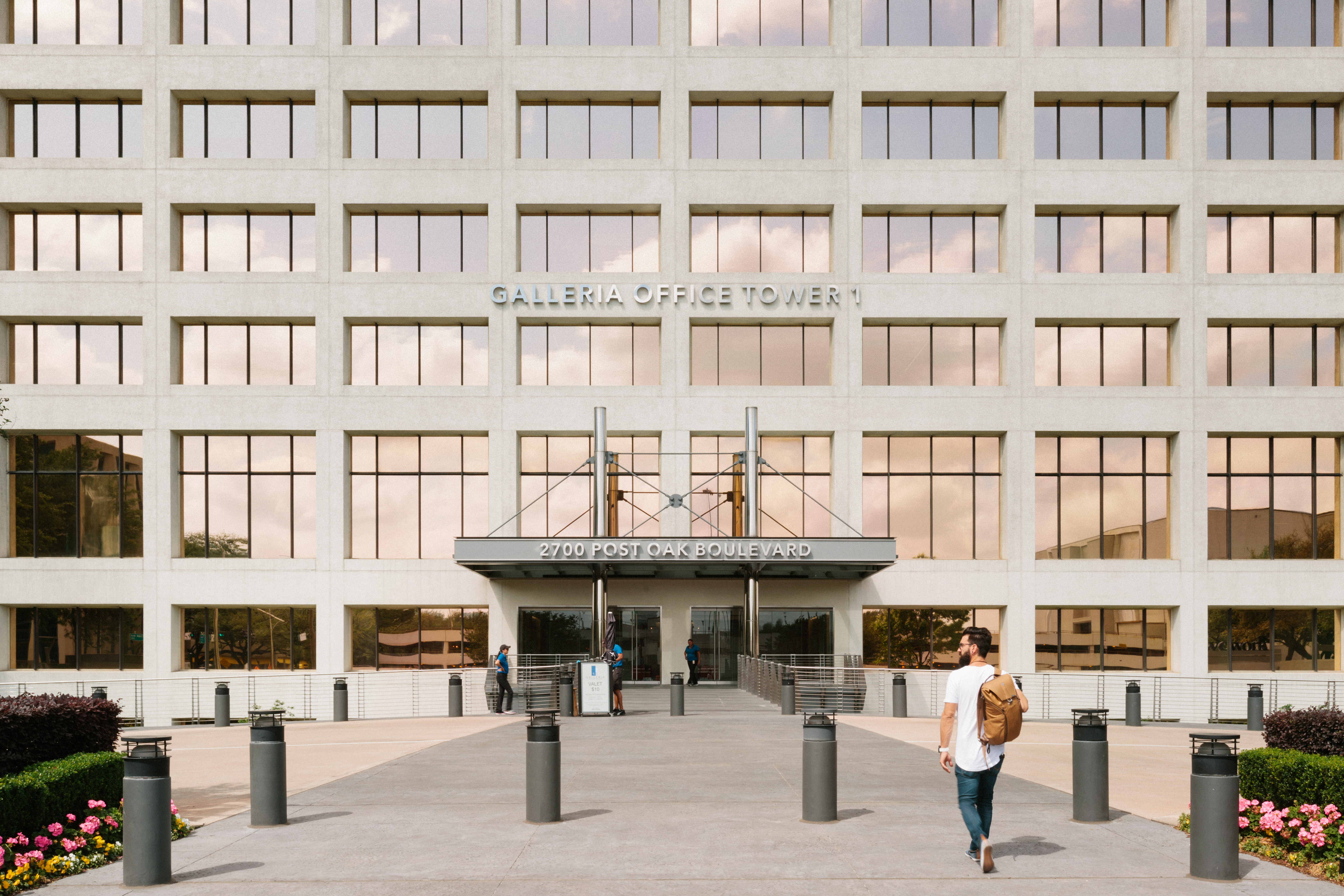 Coworking Shared Space In Houston Tx Office Space For Rent Wework