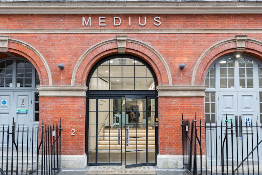 Medius House
